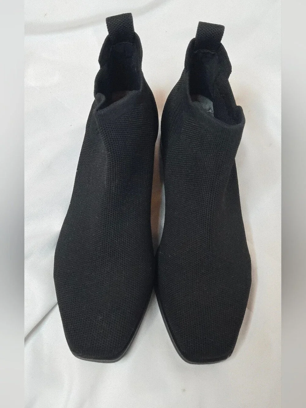 Vivaia Black Square Toe Water Repellant Slip-On Women’s 38/7.5 Chelsea Boots